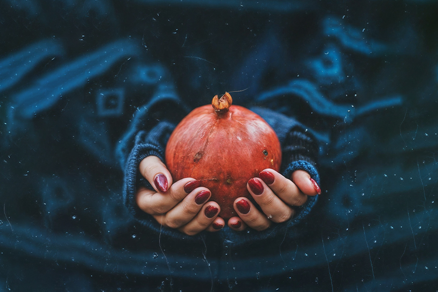 ناخن شب یلدا